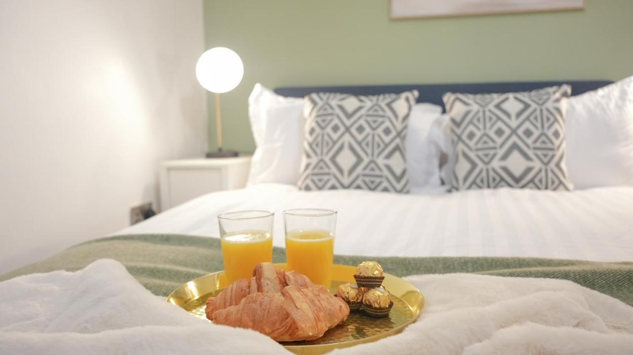 Stunning Brighton Seaside 2-Bedroom Townhouse With Patio, Sleeps 6 Exterior foto